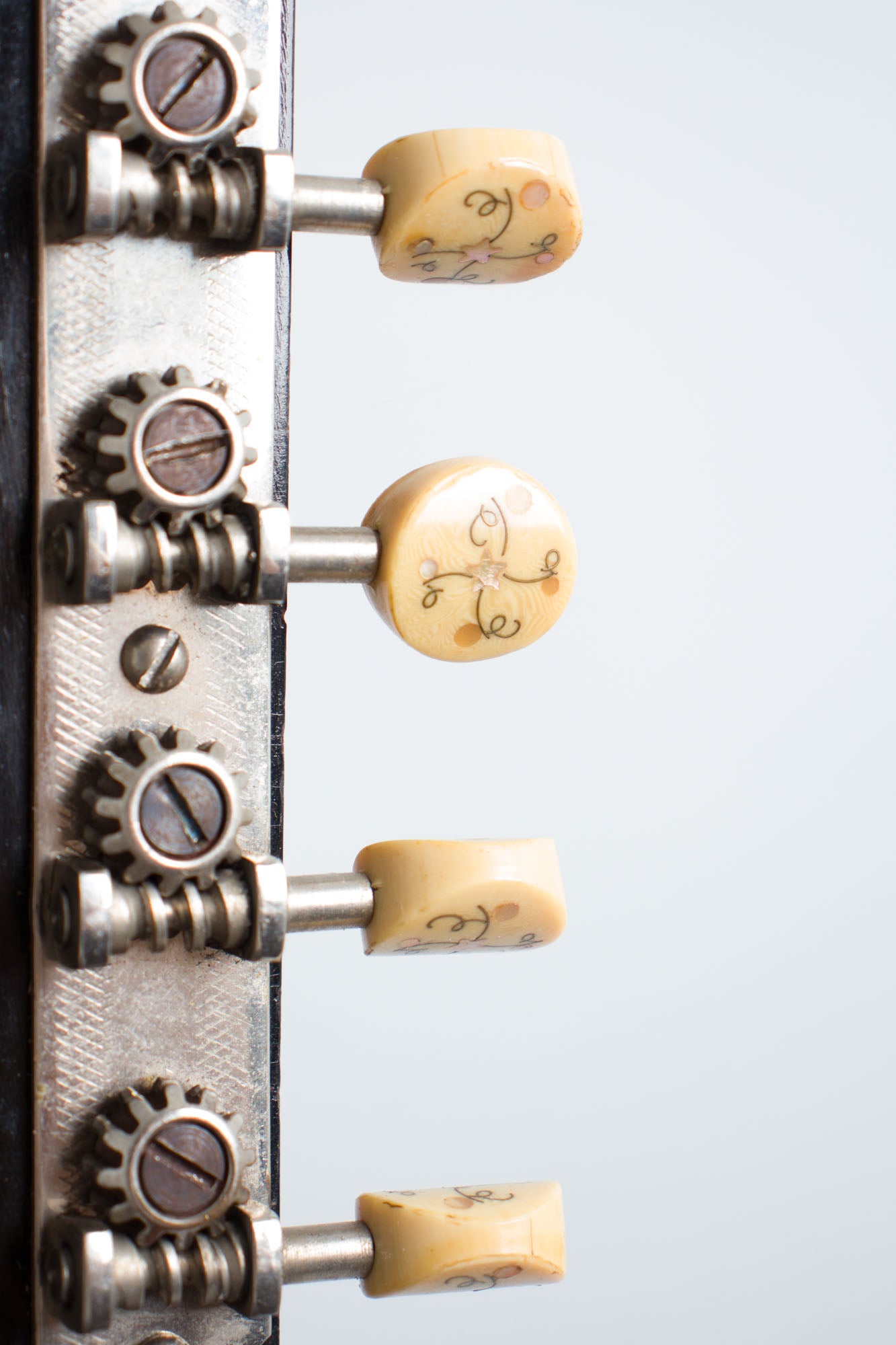 Gibson H-2 Carved Top Mandola (1912)