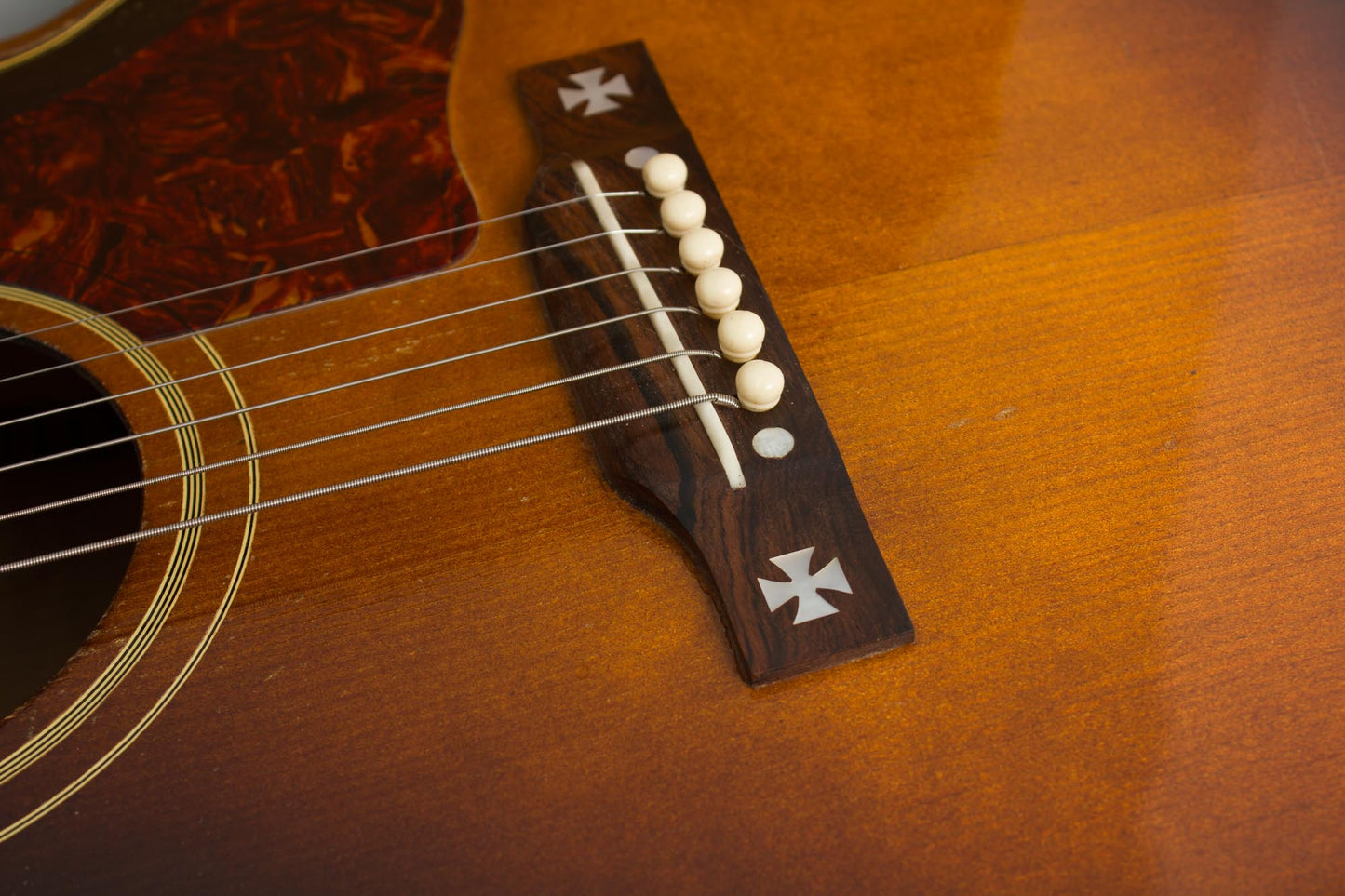 Gibson J-185 Flat Top Acoustic Guitar (1953)