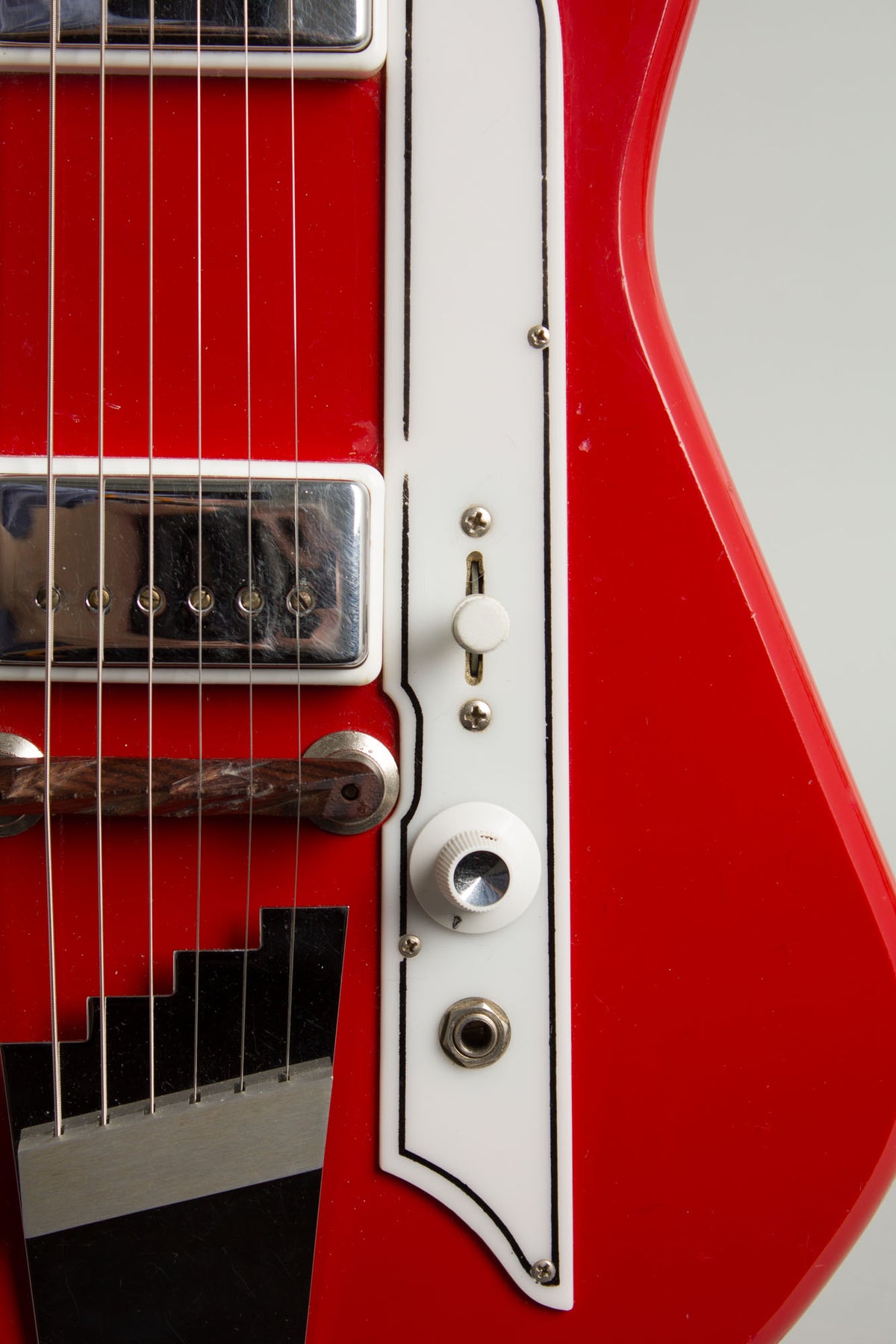 Airline Model 7244 Solid Body Electric Guitar (1964)