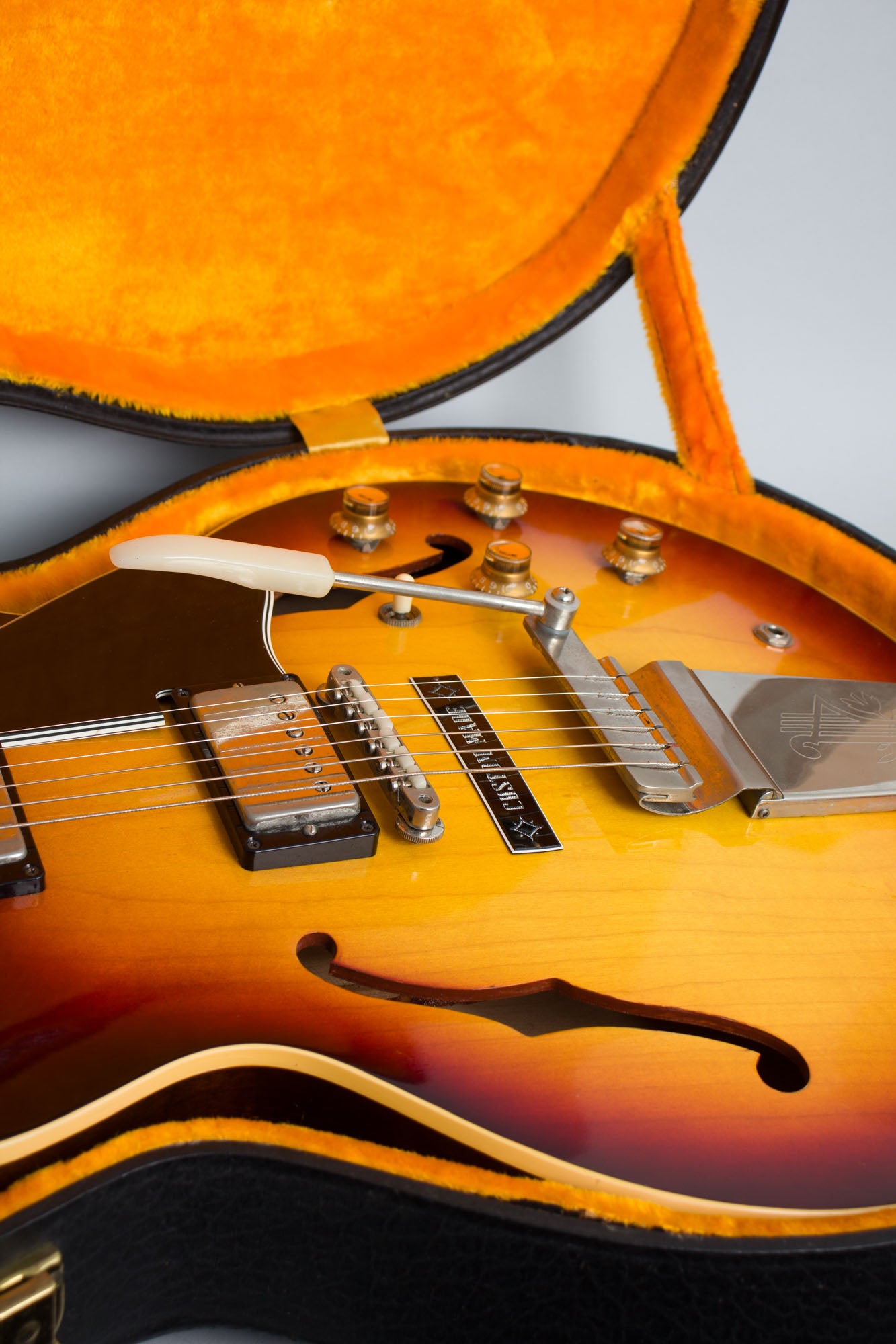 Gibson ES-335TD Semi-Hollow Body Electric Guitar (1964)