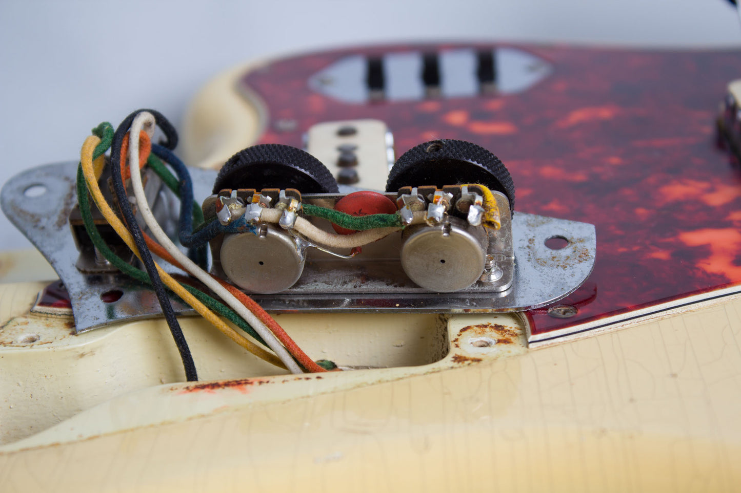 Fender Jaguar Solid Body Electric Guitar (1966)