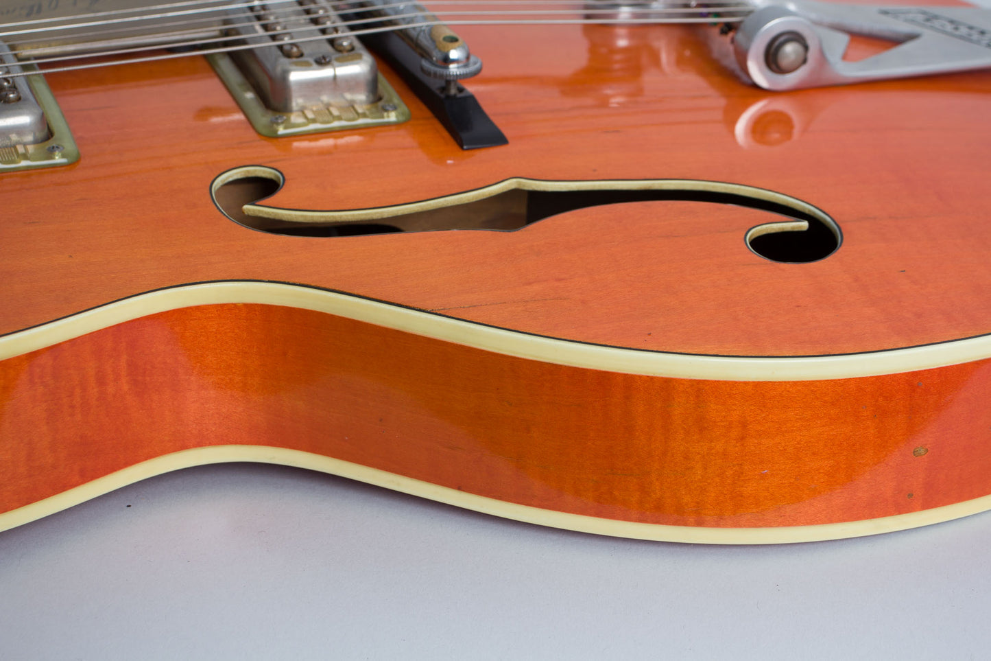 Gretsch Chet Atkins Hollow Body Model 6120 Arch Top Hollow Body Electric Guitar (1961)