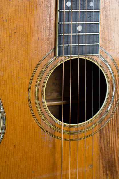 Soverign Concert size Flat Top Acoustic Guitar (1920s)