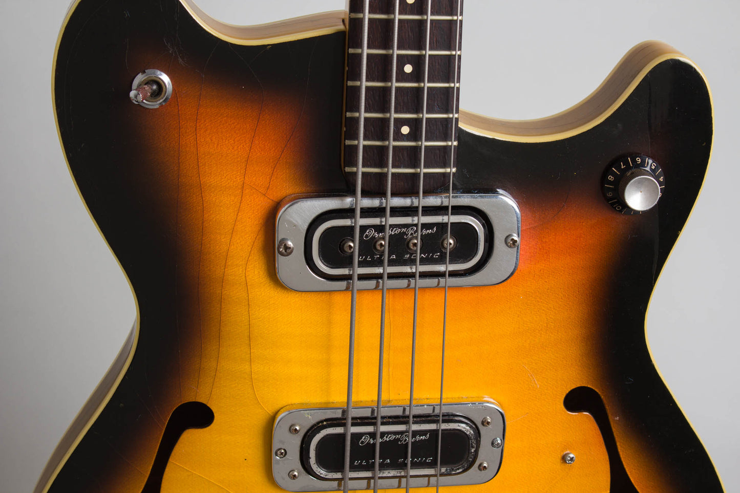 Burns Baldwin GB-66 Hollow Body Electric Bass Guitar (1966)