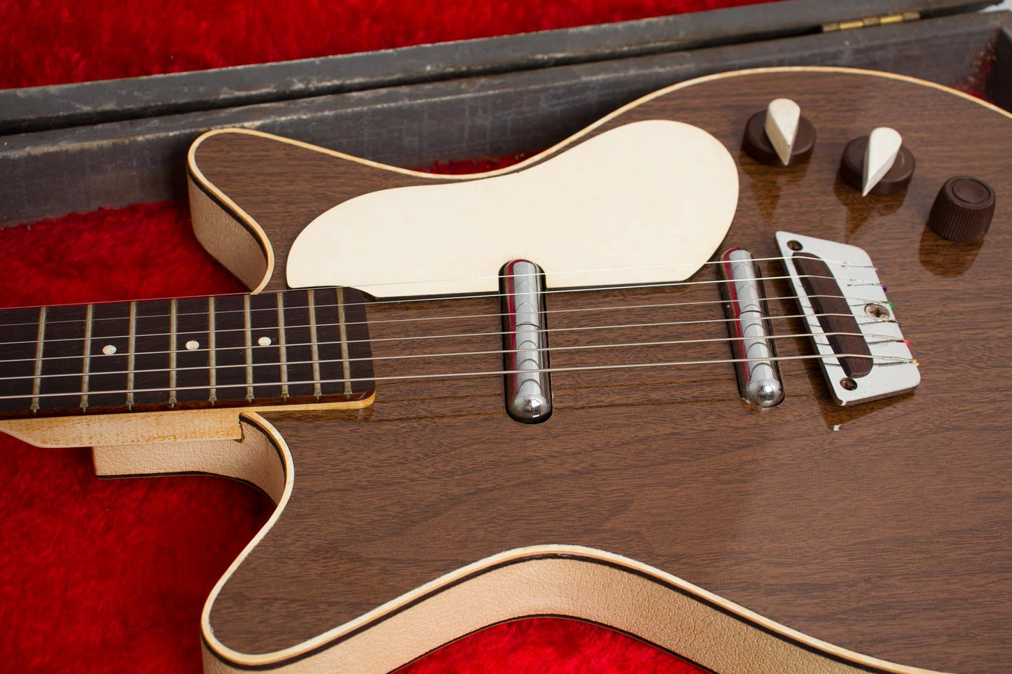 Danelectro Deluxe Model #6027 Semi-Hollow Body Electric Guitar (1965)