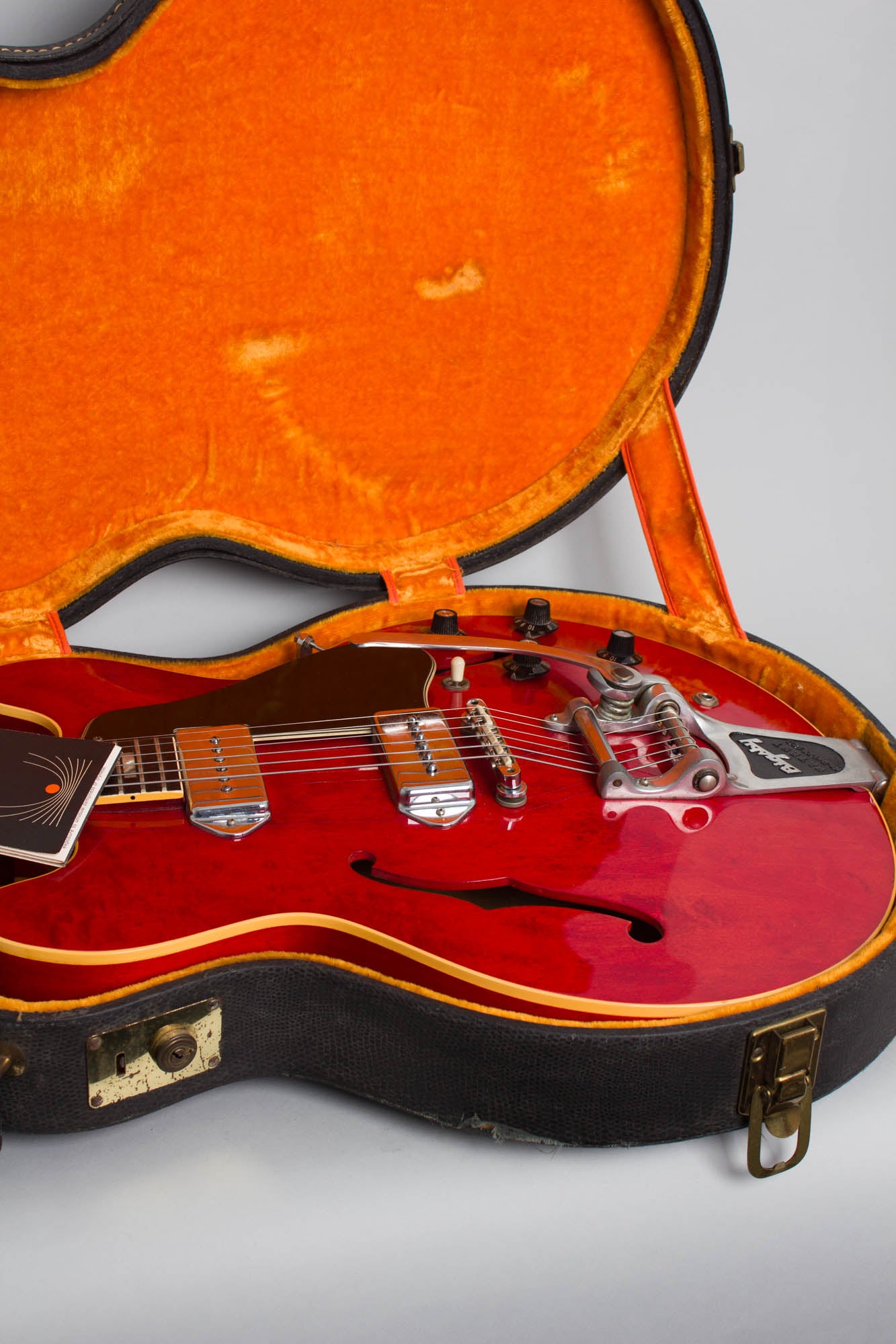 Gibson ES-330TDC Thinline Hollow Body Electric Guitar (1967)