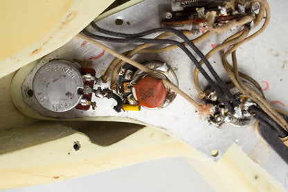 Fender Stratocaster Solid Body Electric Guitar (1962)