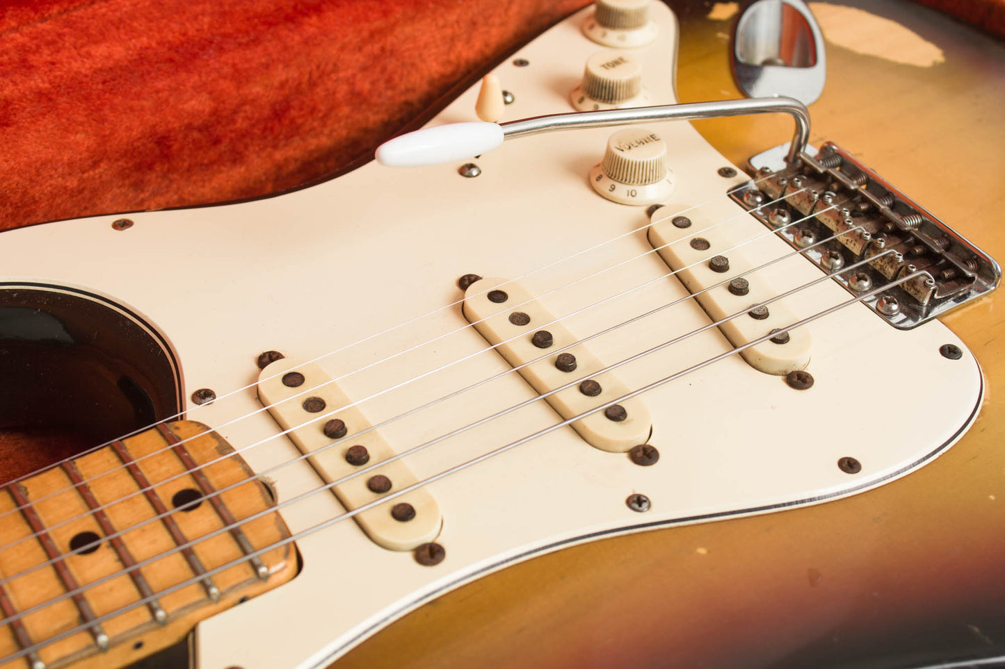 Fender Stratocaster Solid Body Electric Guitar (1971)