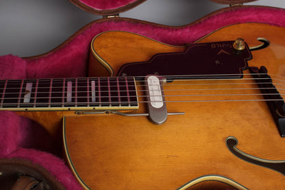 Guild Artist Award B w/floating DeArmond pickup Arch Top Acoustic Guitar (1961)