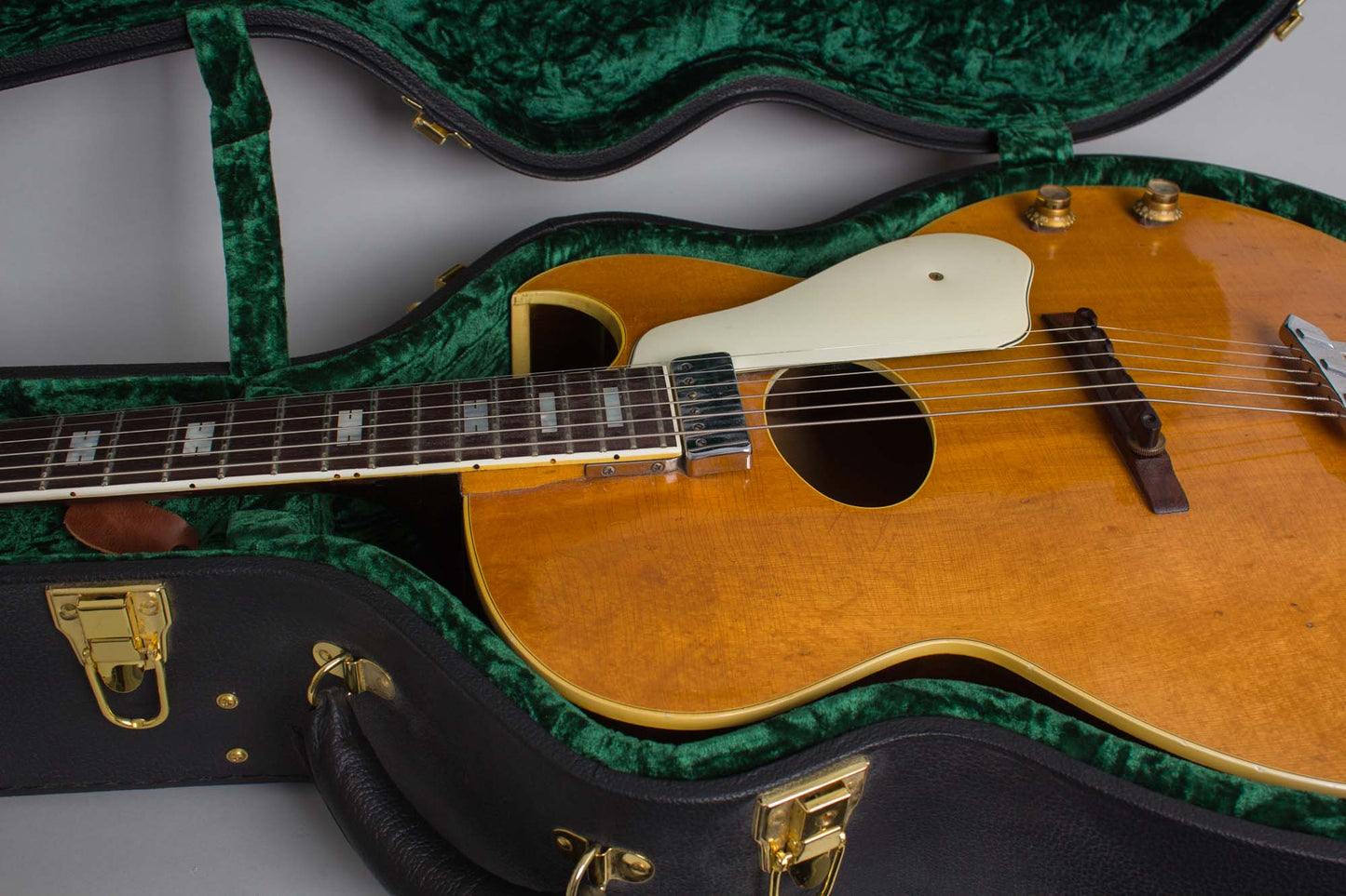 Epiphone Howard Roberts Acoustic/Electric Arch Top Acoustic Guitar (1966)