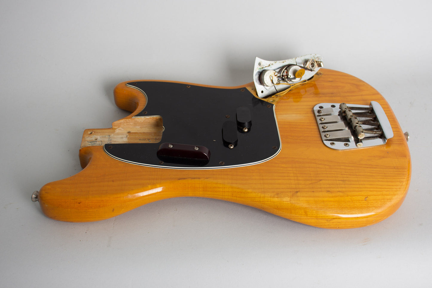 Fender Mustang Solid Body Electric Bass Guitar (1976)