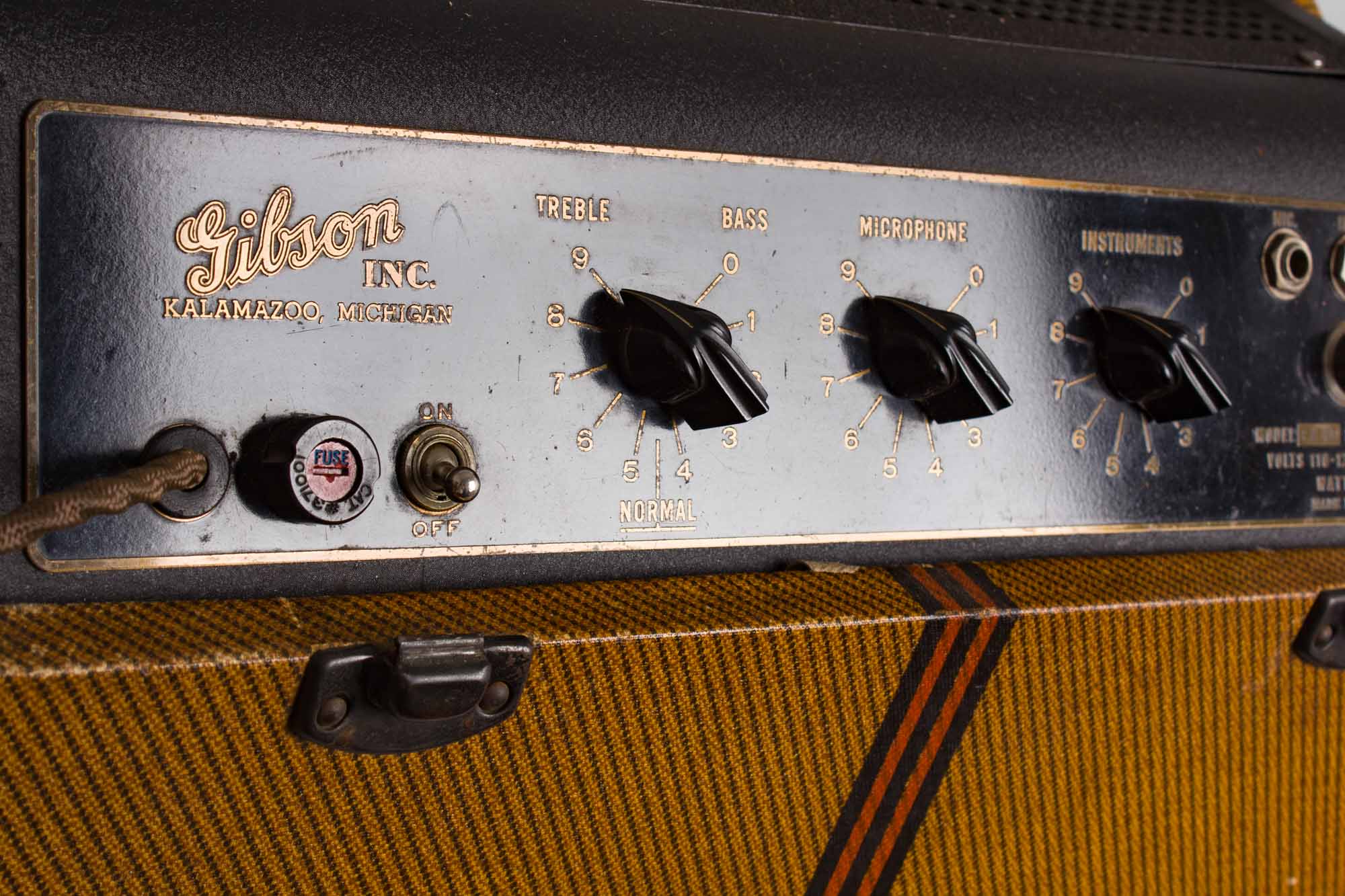 Gibson EH-185 Tube Amplifier (1940) – RetroFret