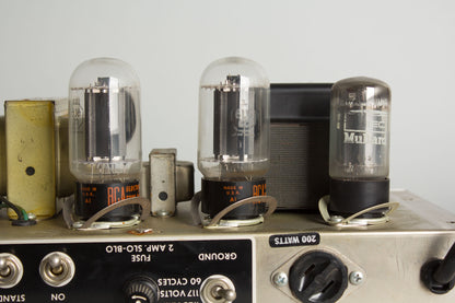 Fender Vibrolux Reverb AA864 Tube Amplifier (1966)