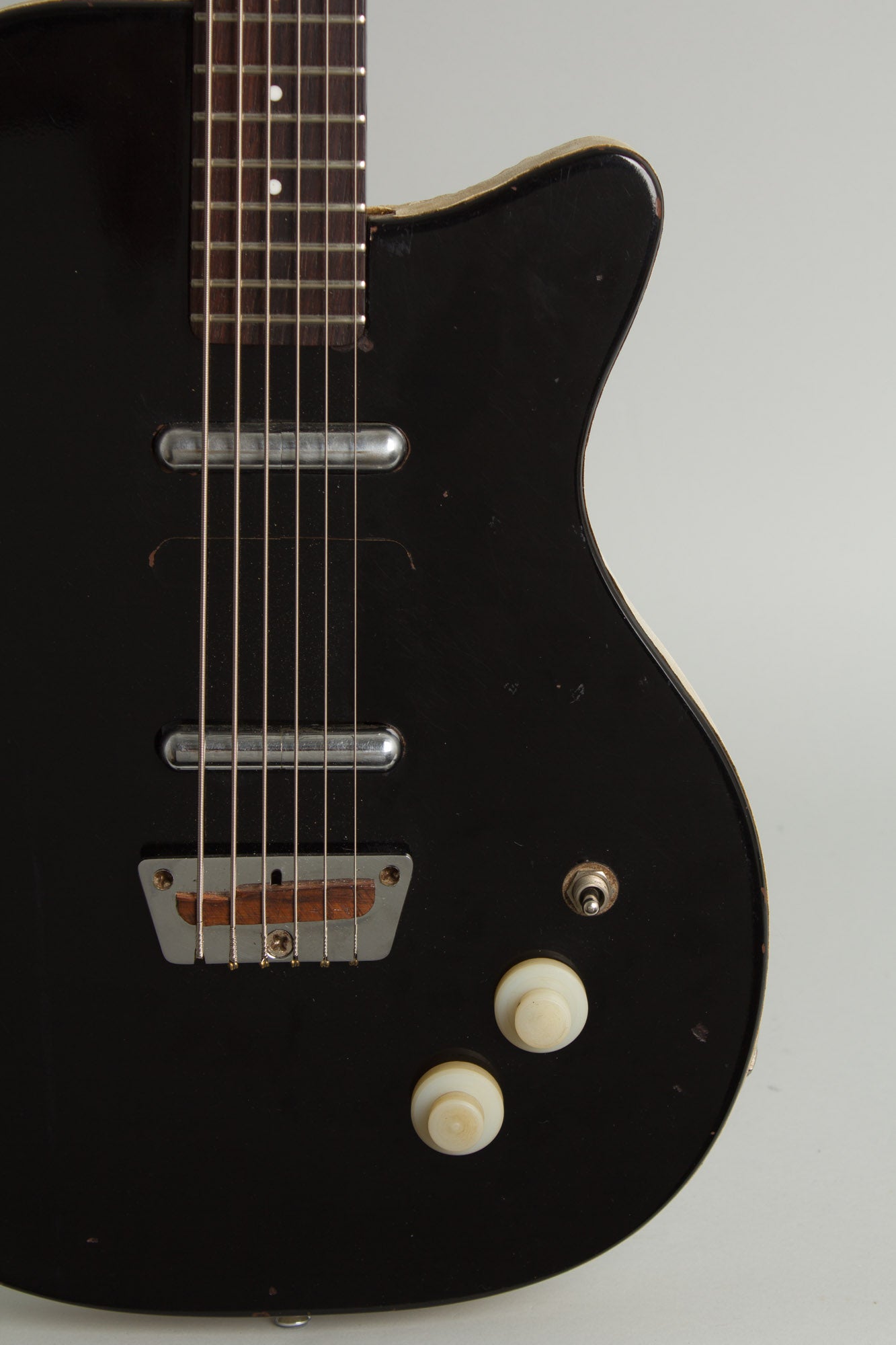 Danelectro UB-2 Composite Electric 6-String Bass Guitar (1960)
