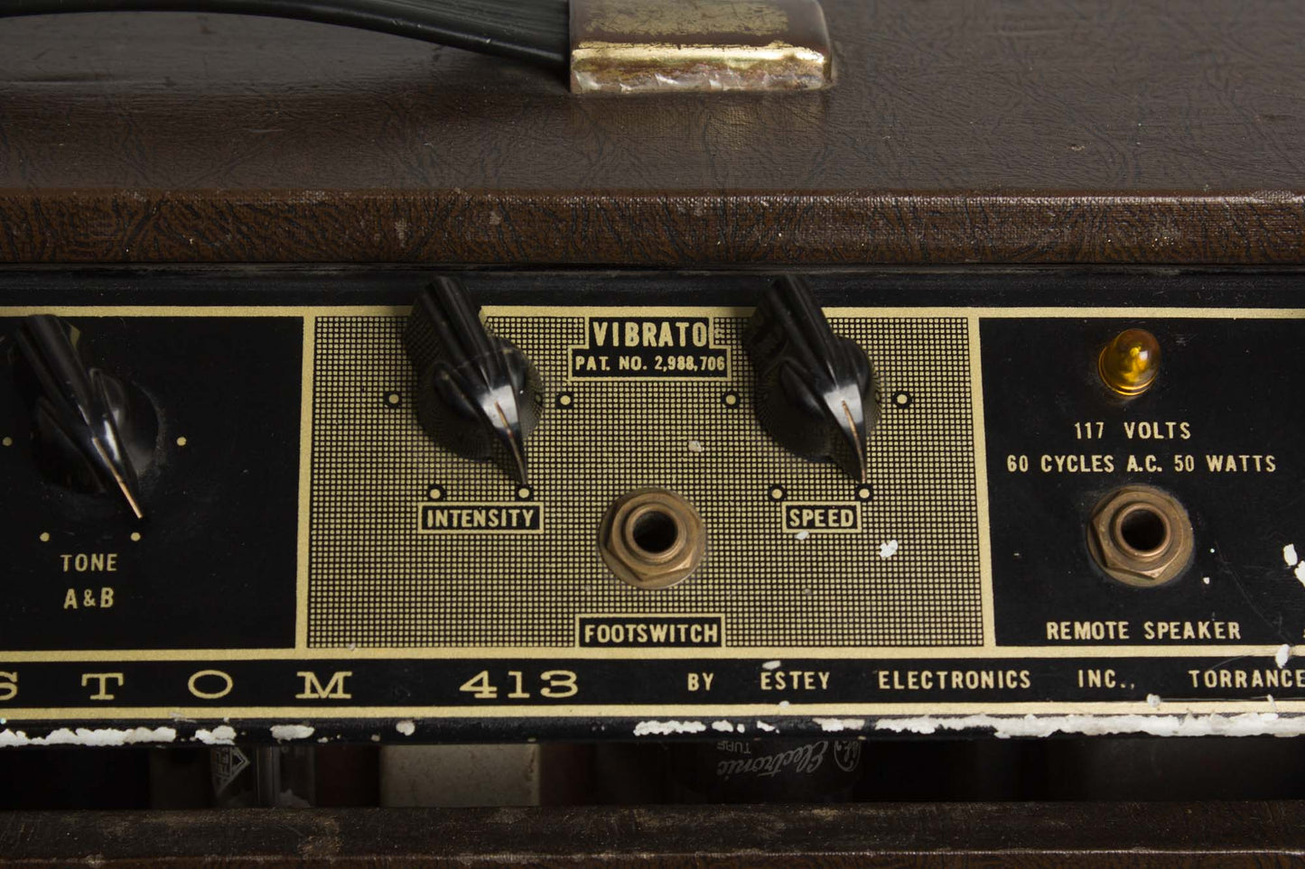Magnatone Custom 413 Tube Amplifier (1962)