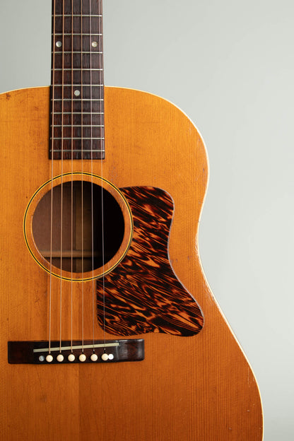 Gibson J-35 Flat Top Acoustic Guitar (1939)