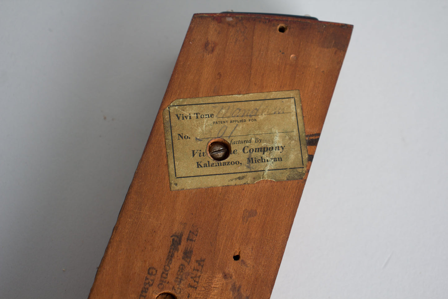 Vivi-Tone Hollow Body Electric Mandolin (1933)