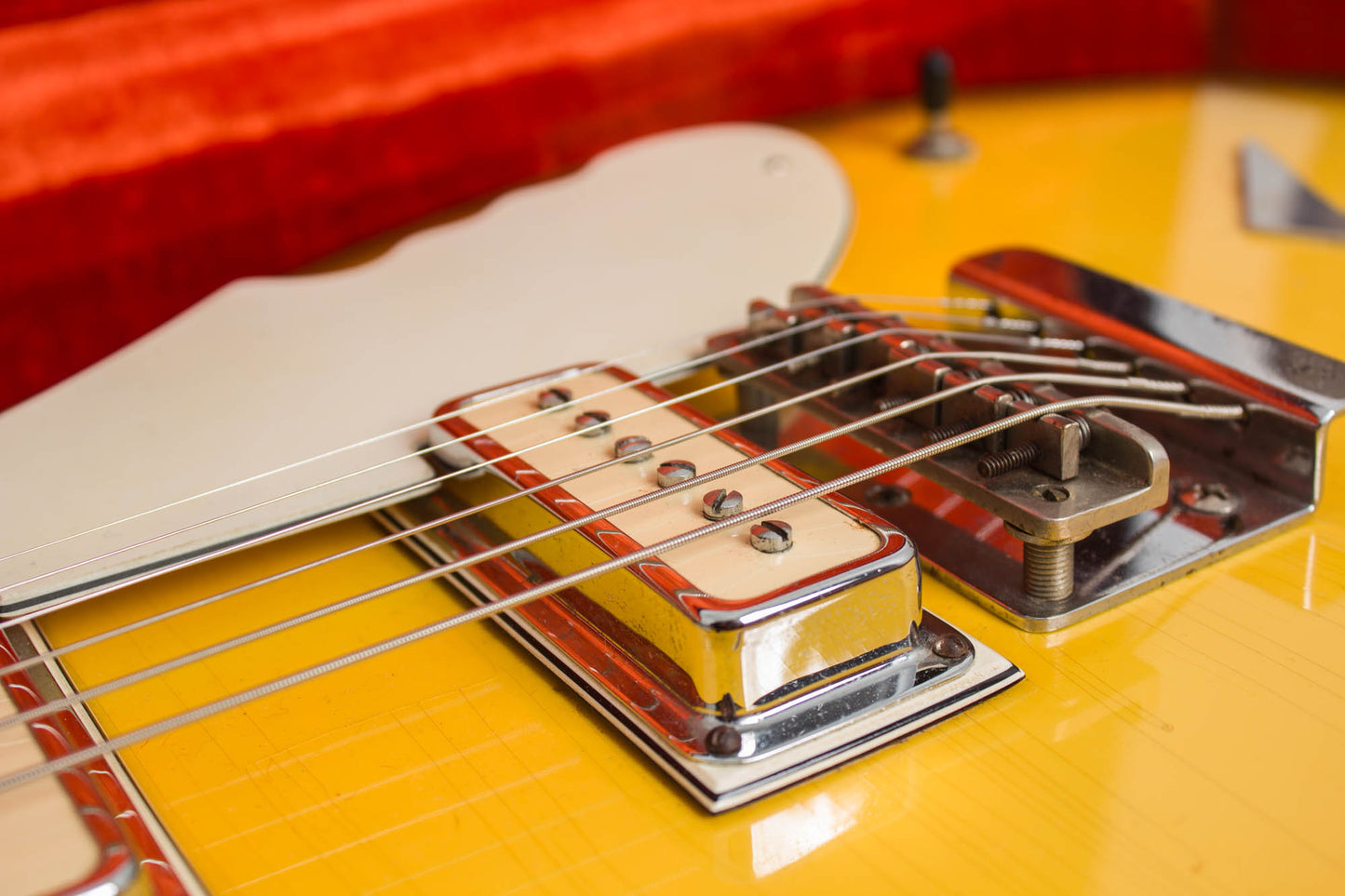Micro-Frets Golden Melody Semi-Hollow Body Electric Guitar (1969)