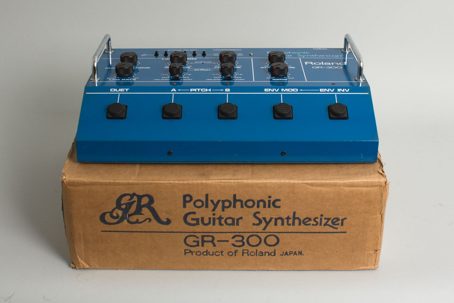 Roland GR-300 Polyphonic Guitar Synthesizer with G-303 Solid Body Electric Guitar (1984)