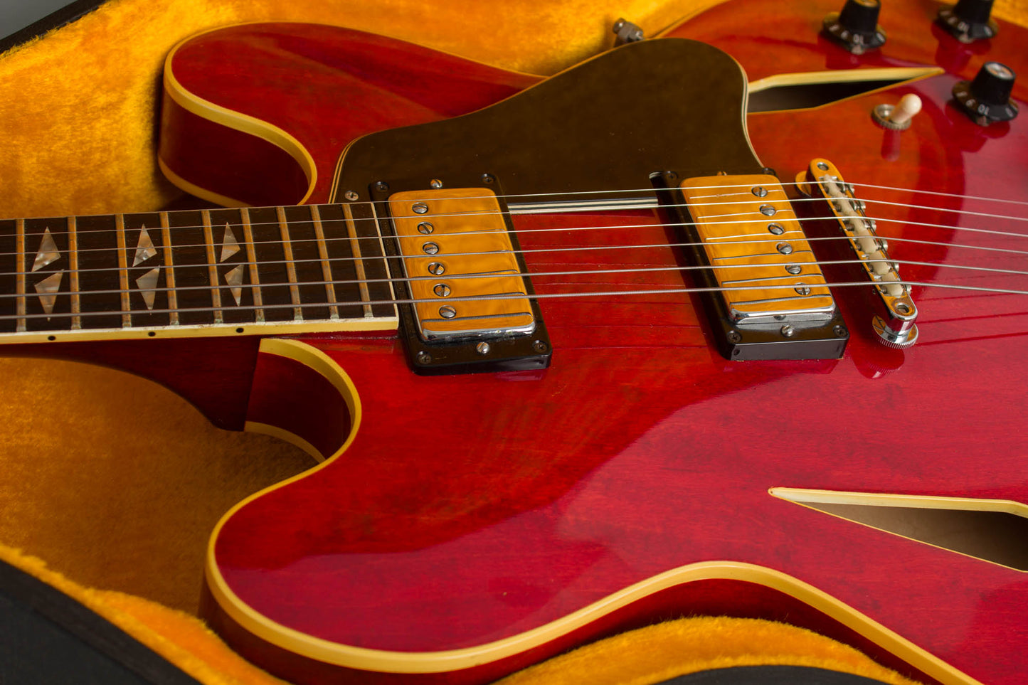 Gibson Trini Lopez Standard Semi-Hollow Body Electric Guitar (1967)