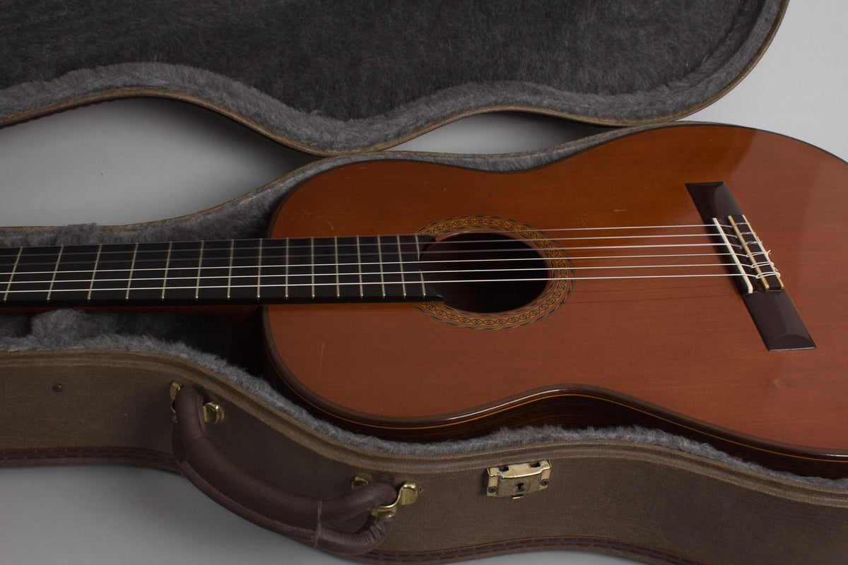 Manuel Velazquez Classical Guitar (1990)