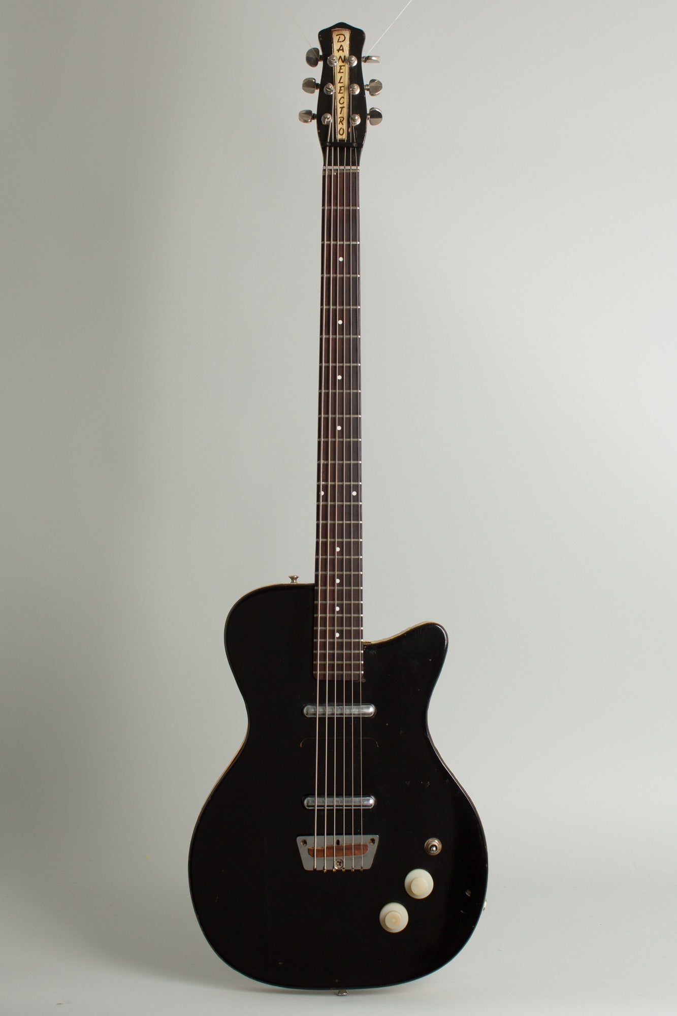 Danelectro UB-2 Composite Electric 6-String Bass Guitar (1960)