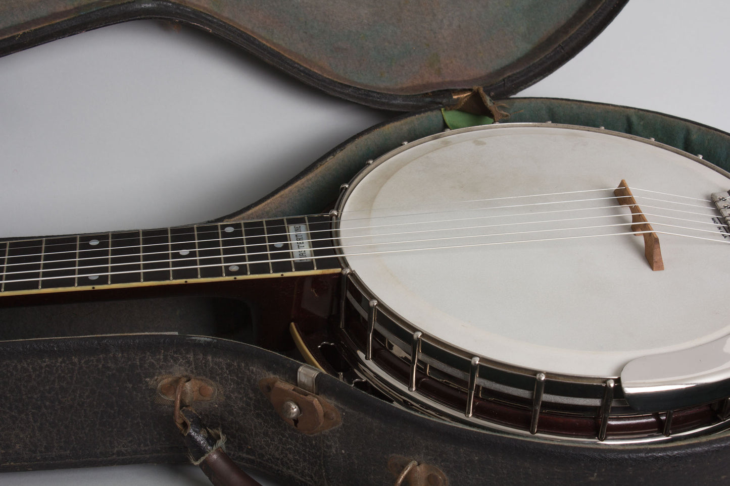 Gibson GB-3 Mastertone Guitar Banjo (1927)