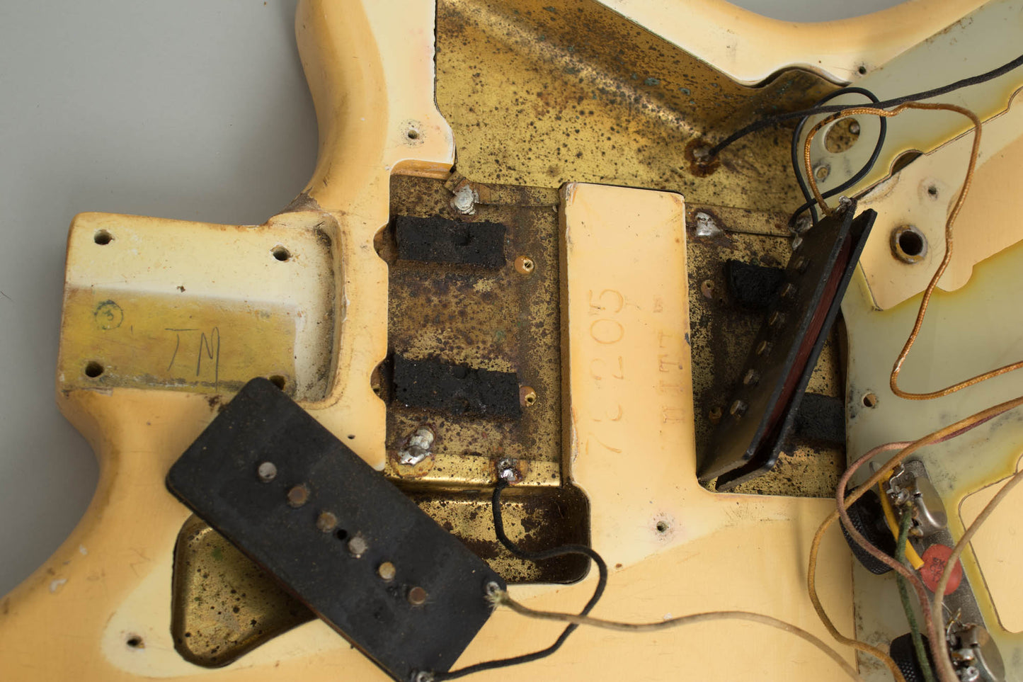 Fender Jazzmaster Solid Body Electric Guitar (1960)