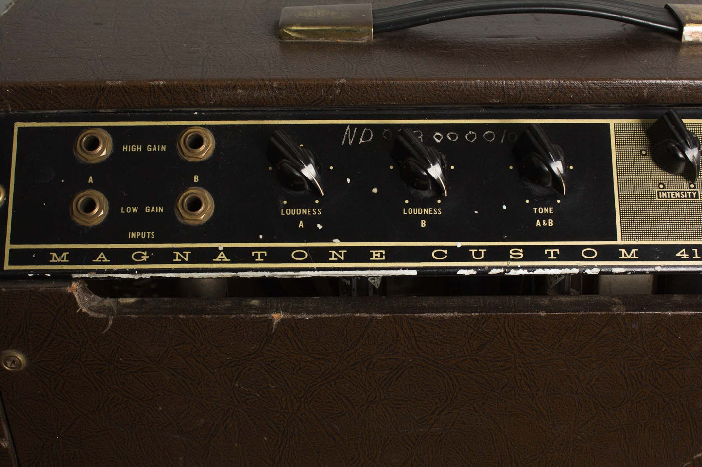 Magnatone Custom 413 Tube Amplifier (1962)