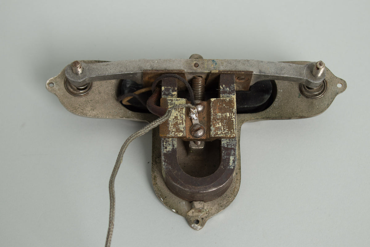 Dobro Electric Spanish Arch Top Hollow Body Electric Guitar (1936)