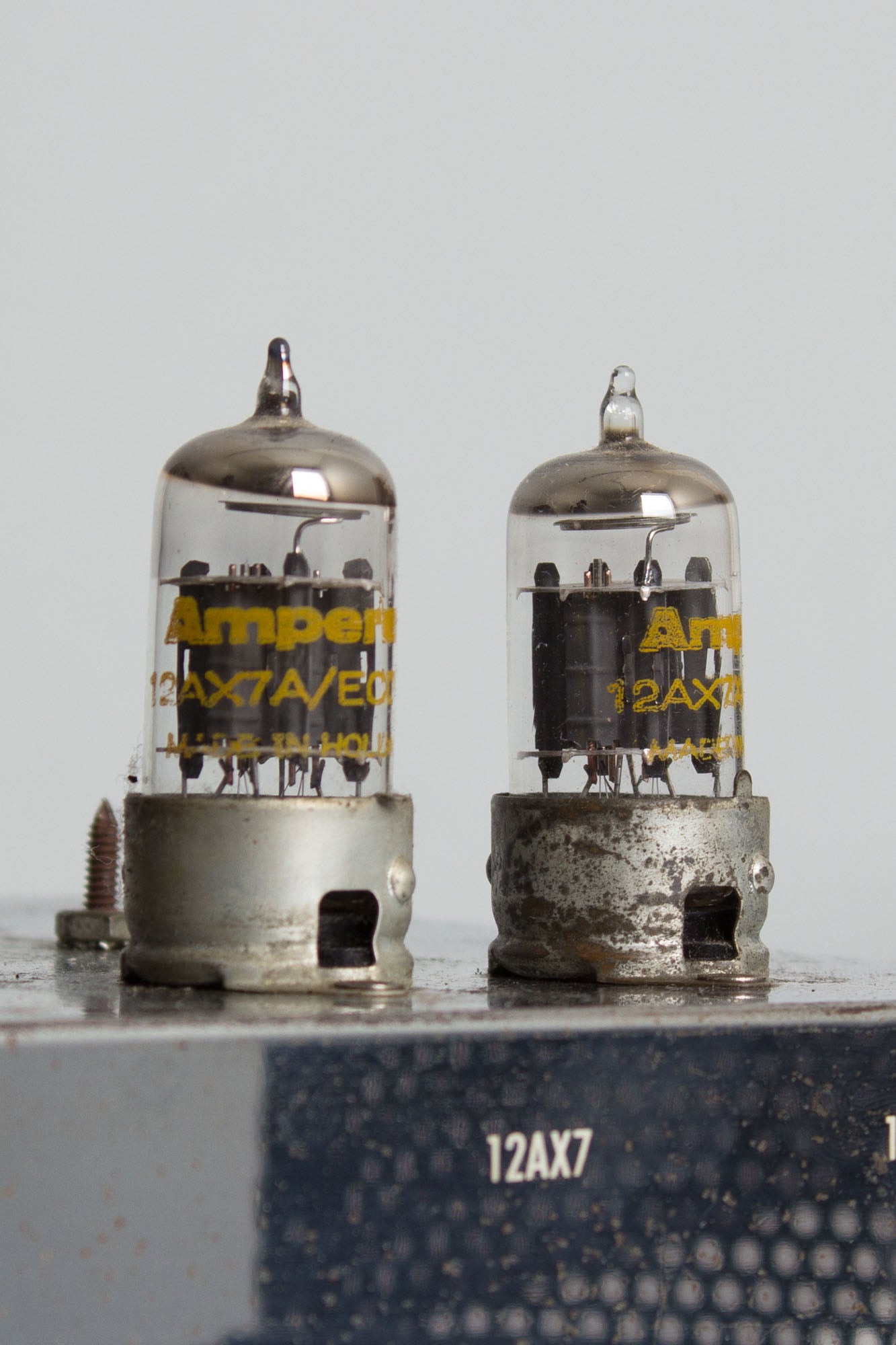 Ampeg SB-12 Fliptop Bass Amplifier (1967)
