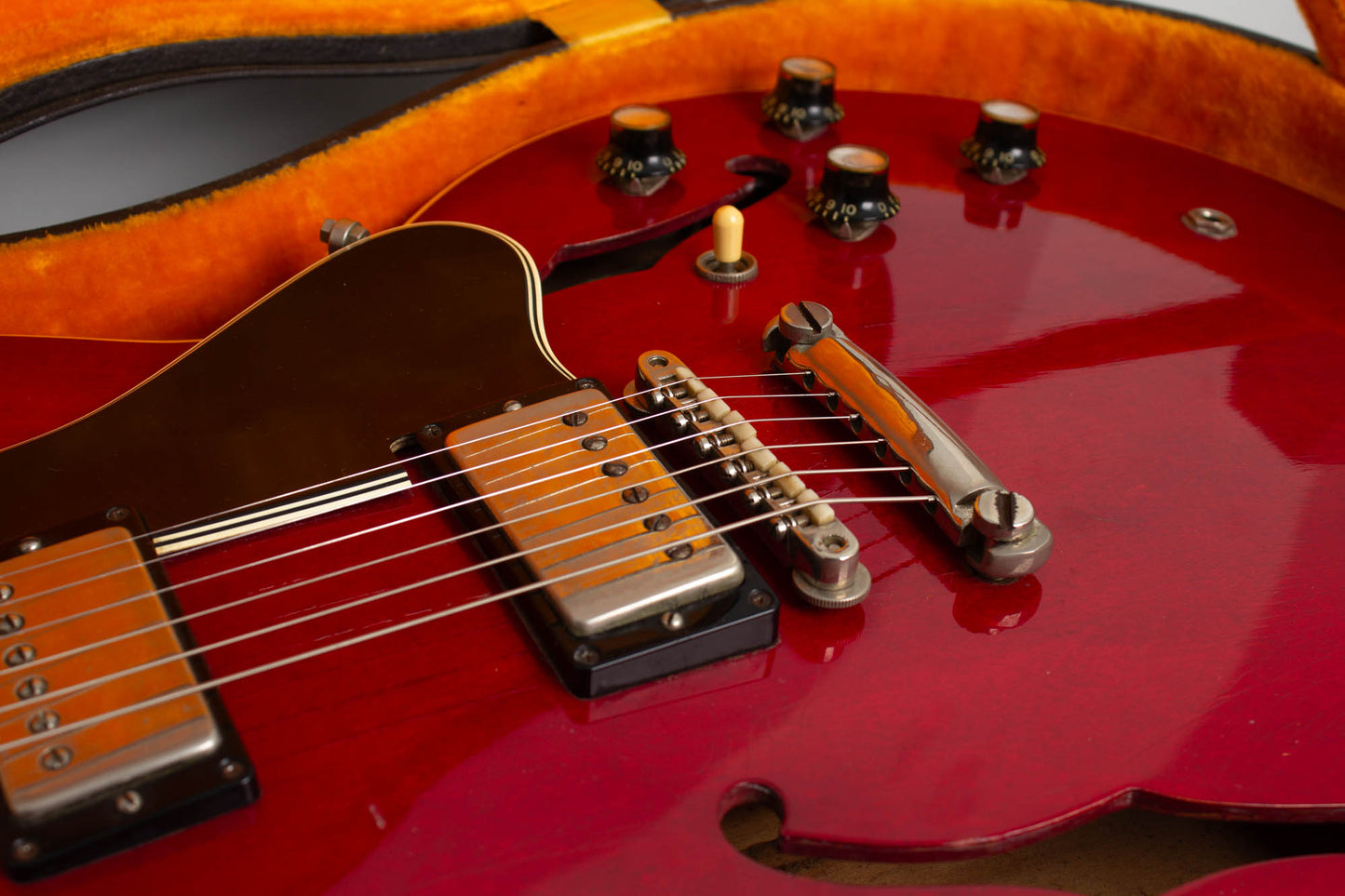 Gibson ES-335TDC Semi-Hollow Body Electric Guitar (1964)