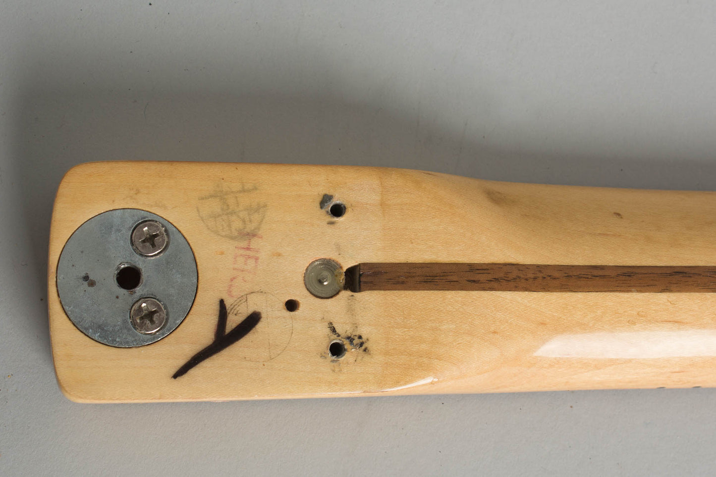 Fender Stratocaster Solid Body Electric Guitar (1975)