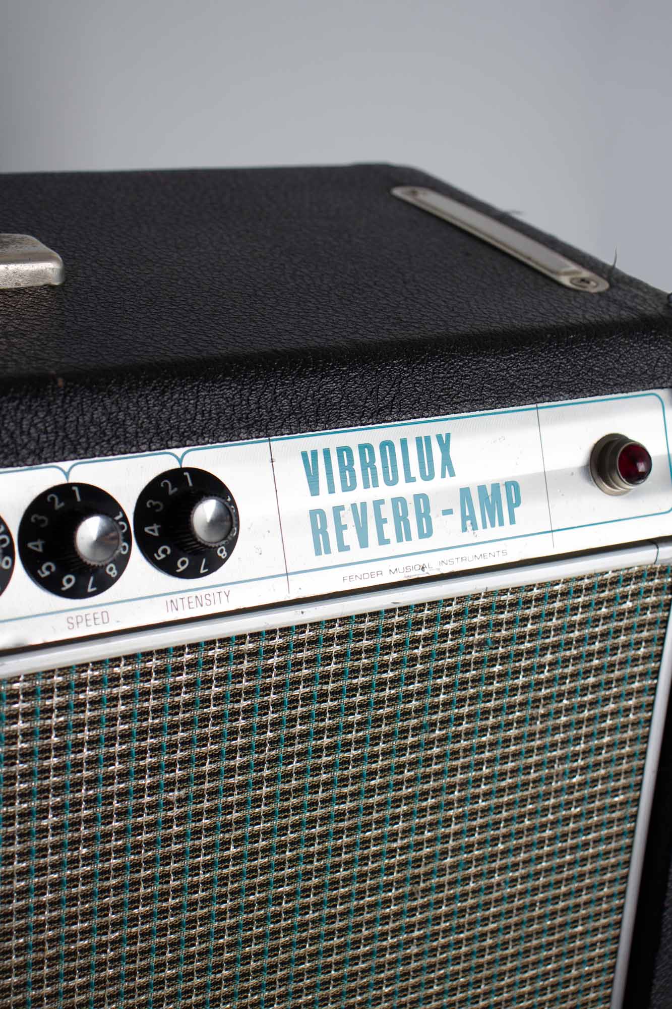Fender Vibrolux Reverb AA-864 Large Combo Tube Amplifier (1968)