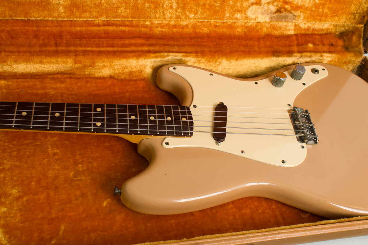 Fender Musicmaster Solid Body Electric Guitar (1959)