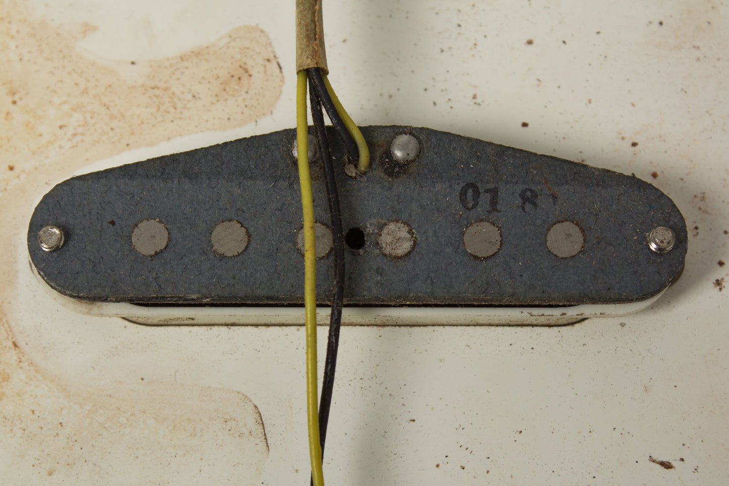 Fender Stratocaster Solid Body Electric Guitar (1971)