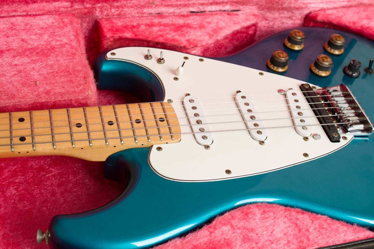 Roland GR-300 Polyphonic Guitar Synthesizer with G-505 Solid Body Electric Guitar (1982)