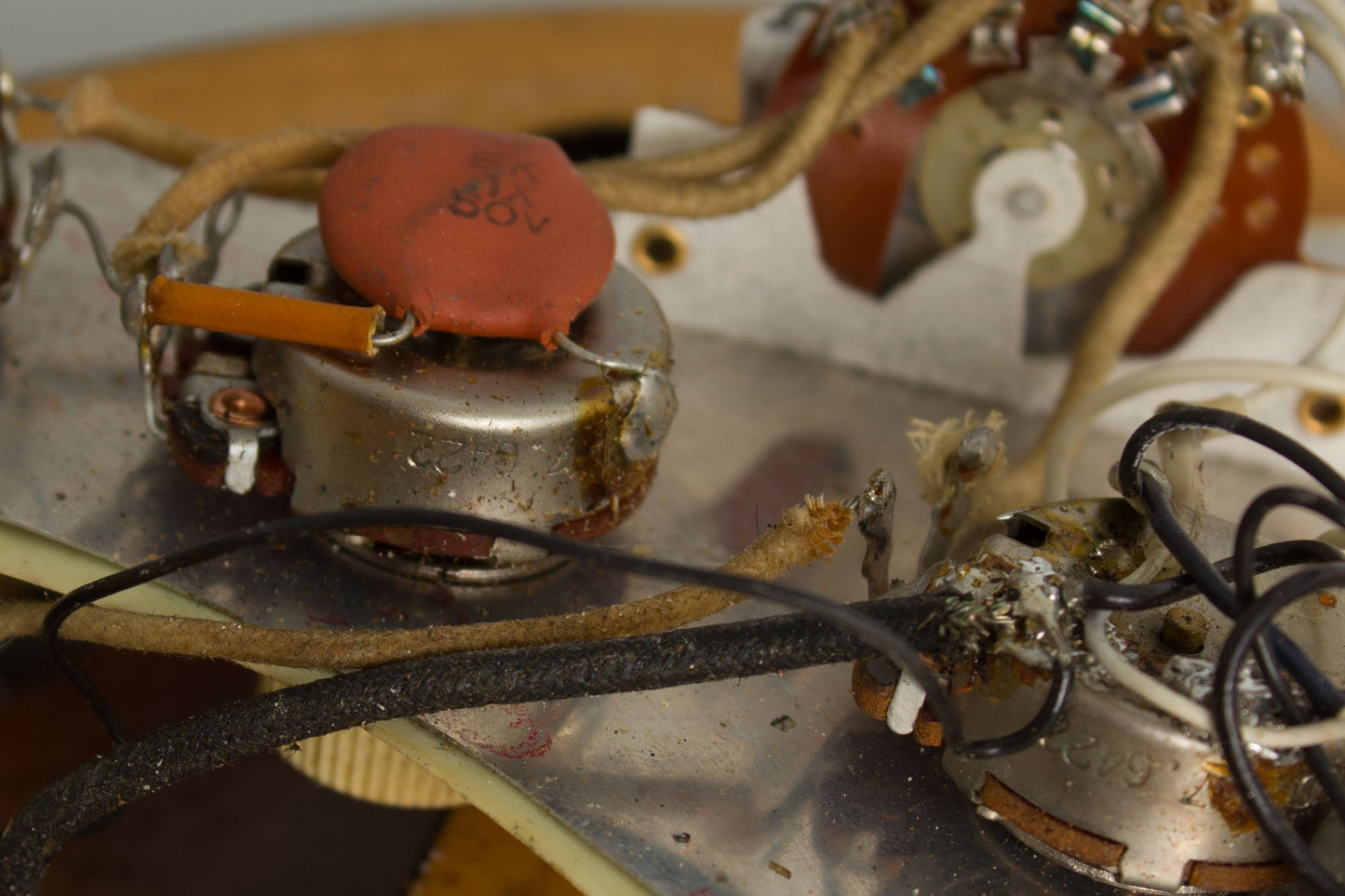 Fender Stratocaster Owned and extensively used by Elliott Sharp Solid Body Electric Guitar (1964)