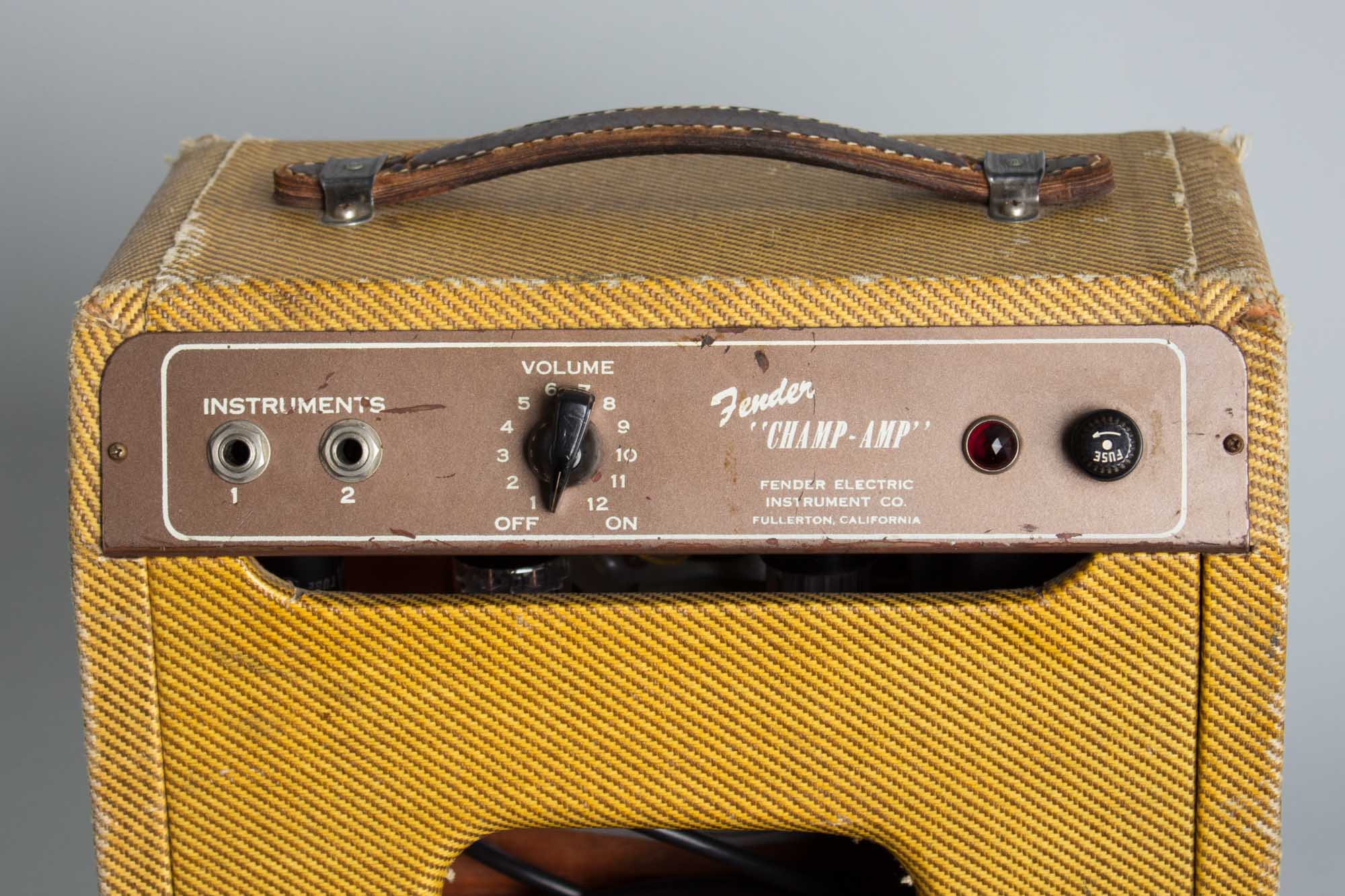 Fender Champ 5D1 Tube Amplifier (1955) | RetroFret