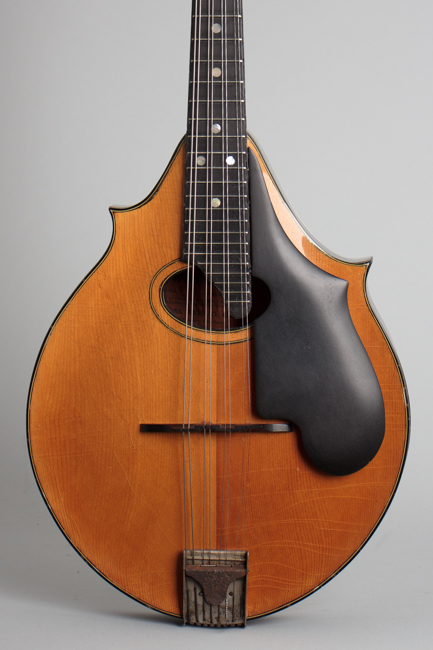 Washburn  Model 5283 Deluxe Carved Top Mandolin  (1935)