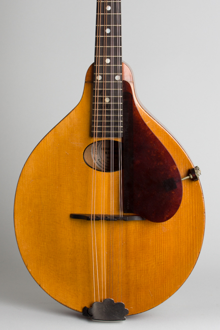 Gibson  A-Junior Snakehead Carved Top Mandolin  (1924)