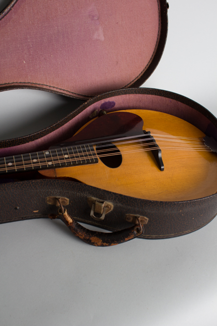 Gibson  A-Junior Snakehead Carved Top Mandolin  (1924)