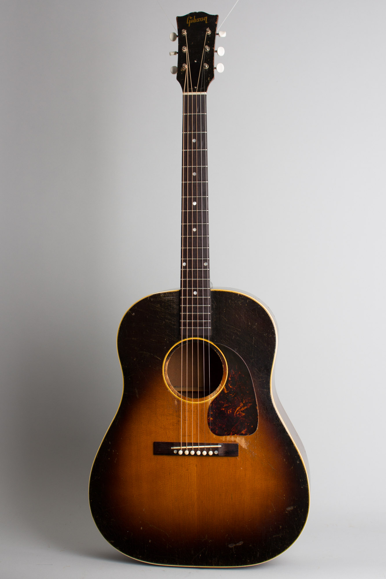 Gibson J-45 Flat Top Acoustic Guitar (1949) | RetroFret