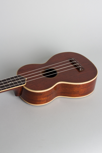 Weymann  Style 120 Soprano Ukulele (1925)