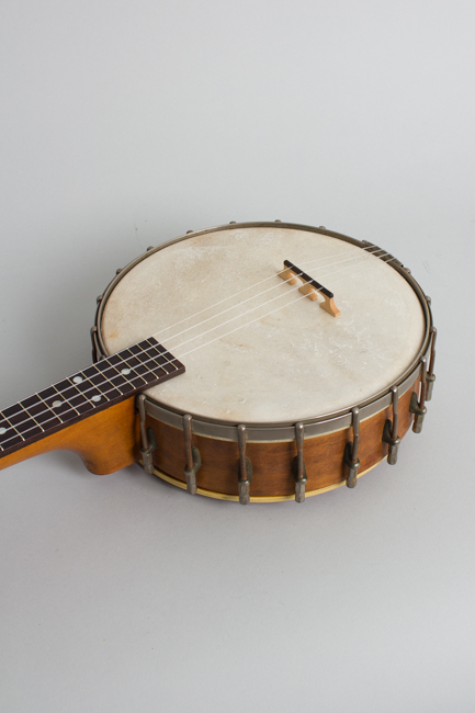 Gibson  Style UB Banjo Ukulele  (1924)