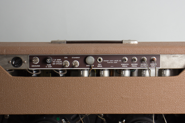 Fender  Vibroverb 6G16 Tube Amplifier (1964)
