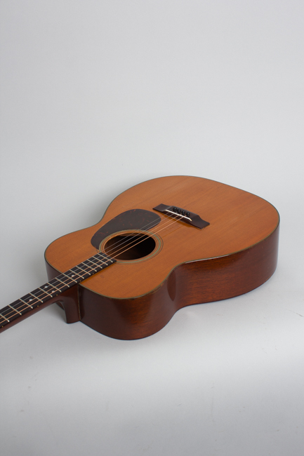 C. F. Martin  0-18T Flat Top Tenor Guitar  (1955)