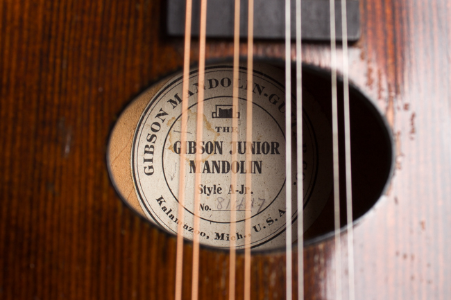 Gibson  A-Junior Snakehead Carved Top Mandolin  (1927)