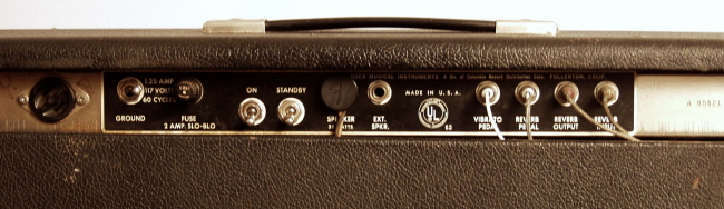 Fender  Vibrolux Reverb Tube Guitar Amplifier (1965)