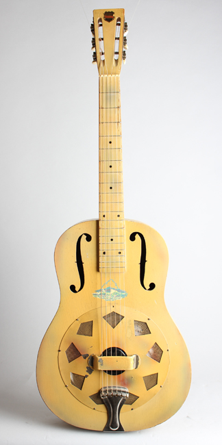 National  Triolian Resophonic Guitar  (1929)